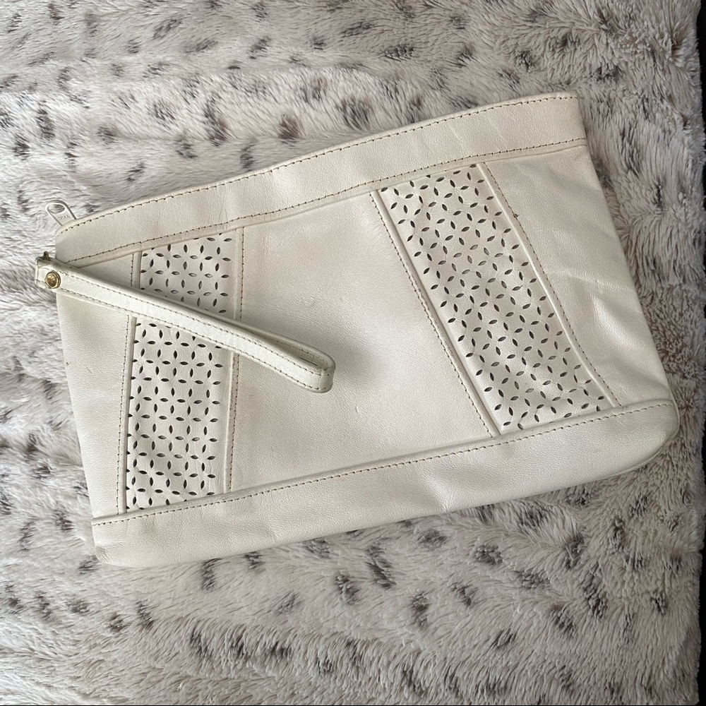 Vintage white handbag - clutch with wrist strap